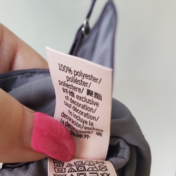 VICTORIA'S Secret Velvet Tank Top Ruffle Strap Size M - EUC! - Picture 10 of 11